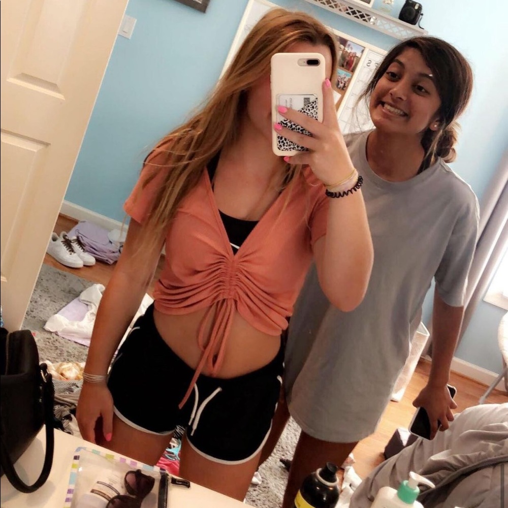 crop top